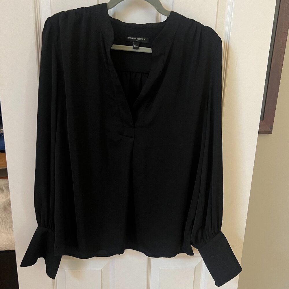 Banana Republic Volume Sleeve Blouse, Large, Black, V-neck